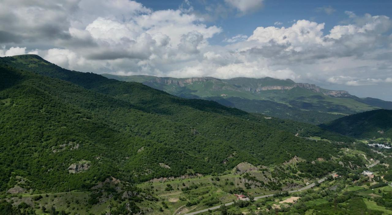 Deghceni Clubhouse Hotell Dilijan Eksteriør bilde