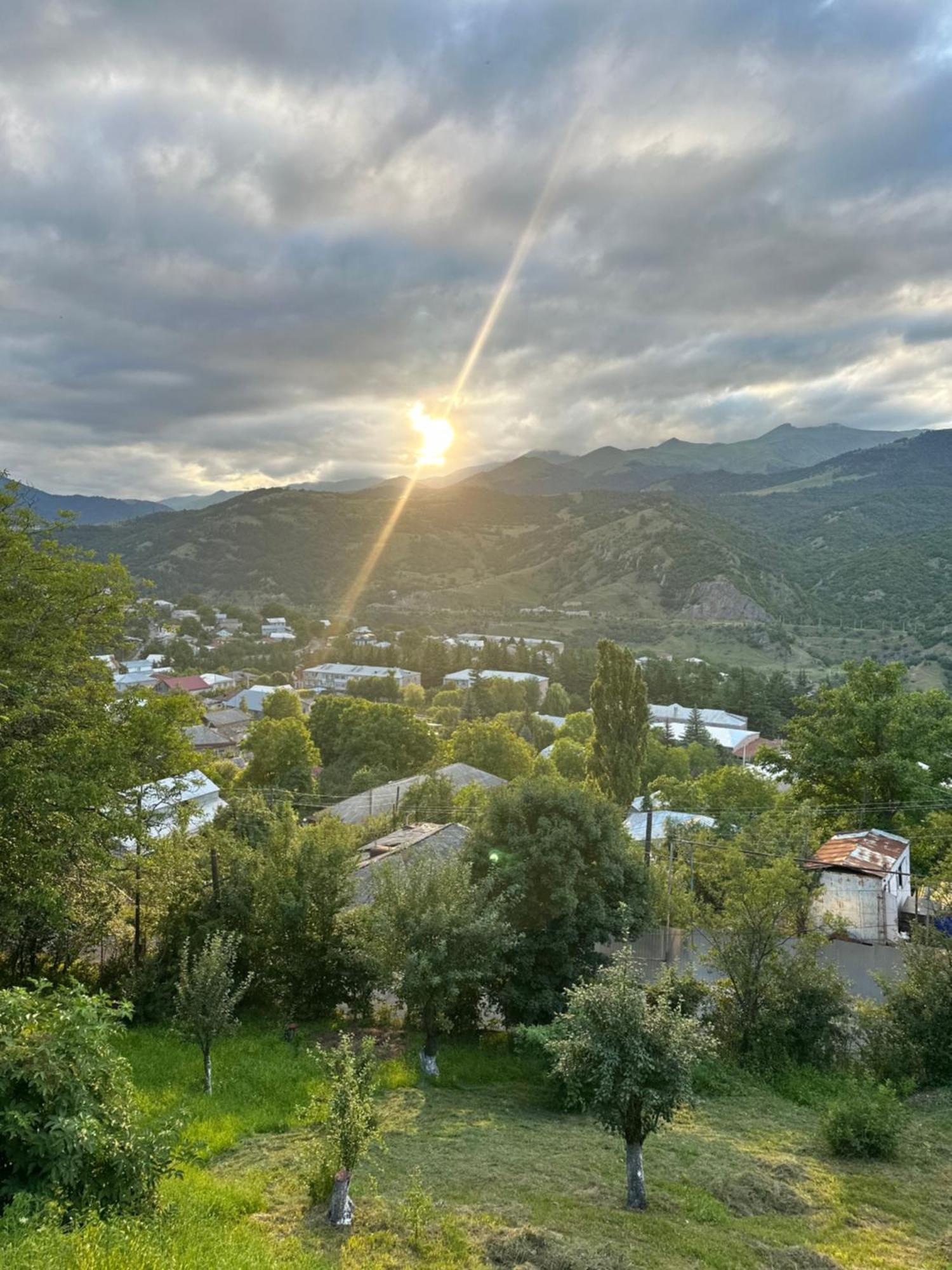 Deghceni Clubhouse Hotell Dilijan Eksteriør bilde